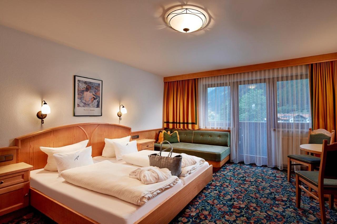 Huber'S Boutiquehotel Mayrhofen Exterior foto